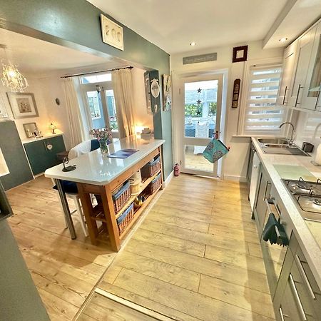 Garden Cottage - 3 Bedroom Close To Town And Beach Bournemouth Exteriér fotografie