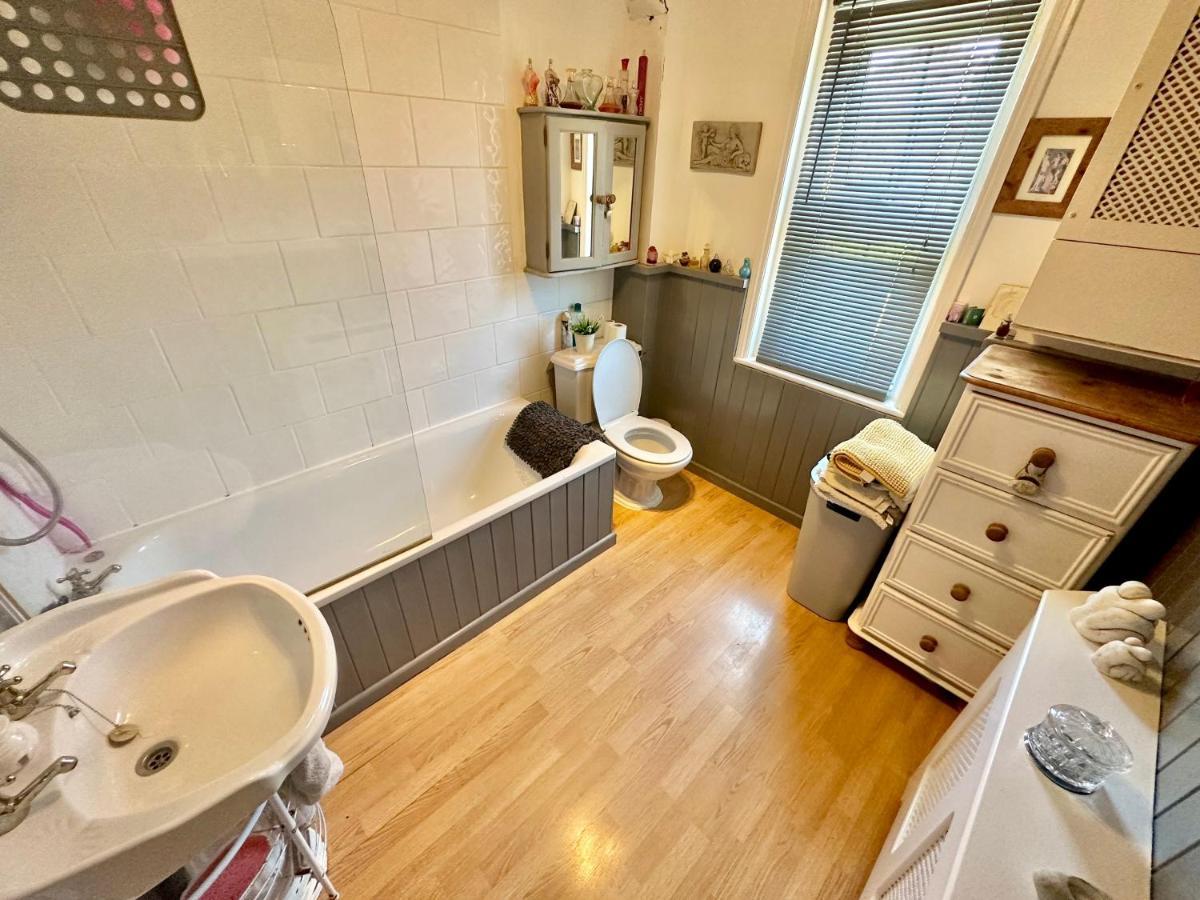 Garden Cottage - 3 Bedroom Close To Town And Beach Bournemouth Exteriér fotografie