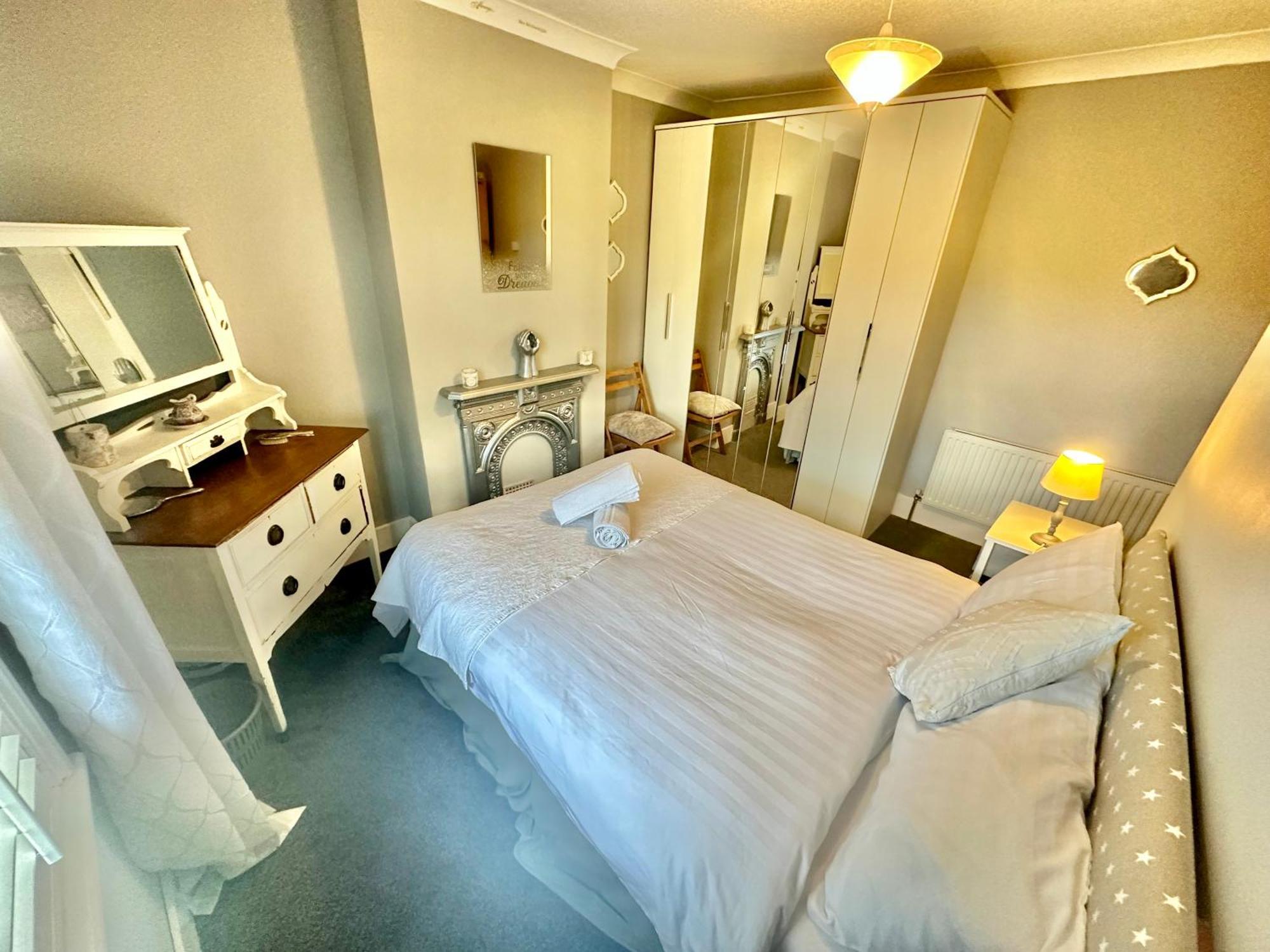 Garden Cottage - 3 Bedroom Close To Town And Beach Bournemouth Exteriér fotografie